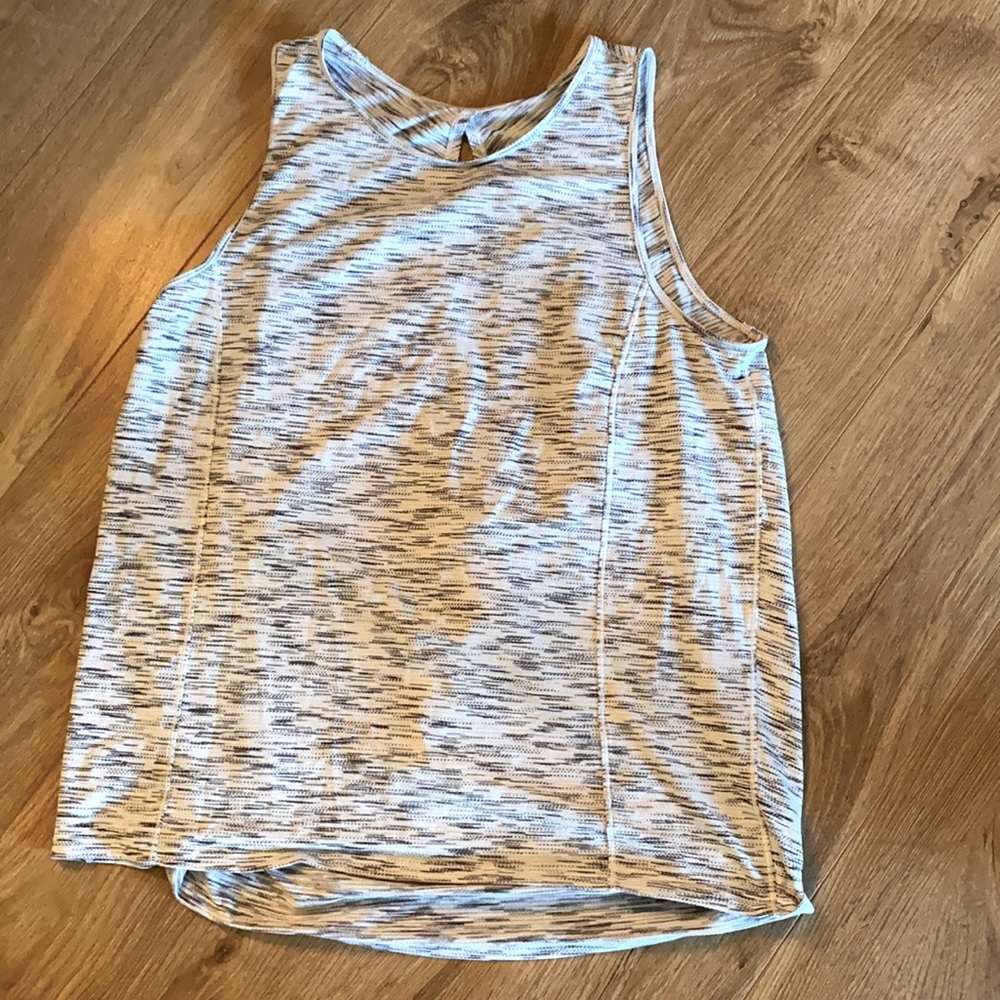 Lululemon Tank (open back)